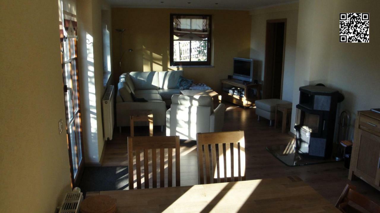 Ferienhaus-Bergtraum-Ferienwohnung-Fanni 오베르비젠탈 외부 사진